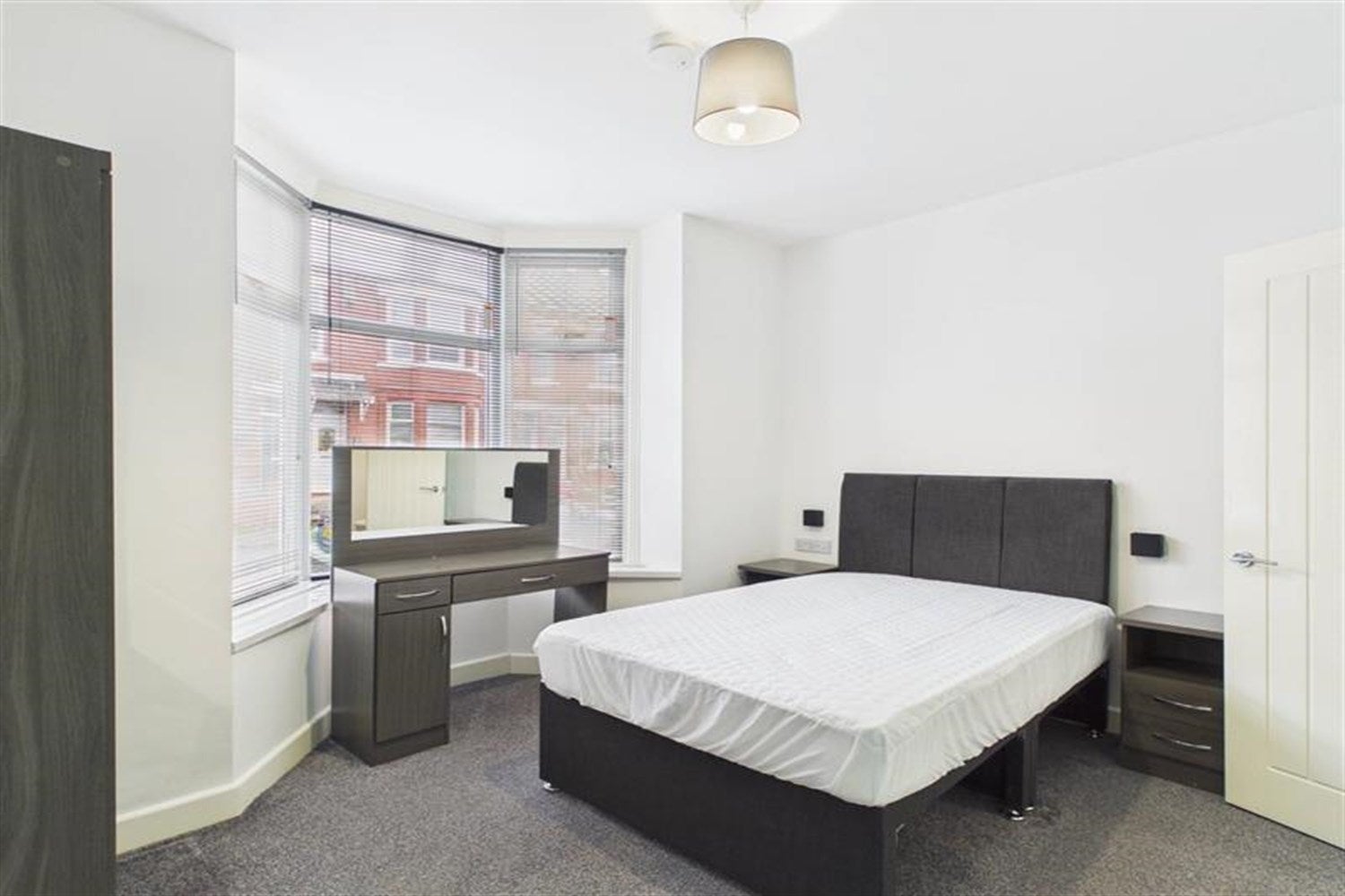 Room Birchington Avenue in South Tyneside