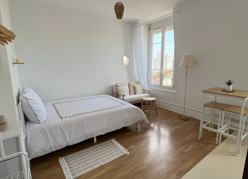 Flat Boulevard Voltaire in Asnières-sur-Seine