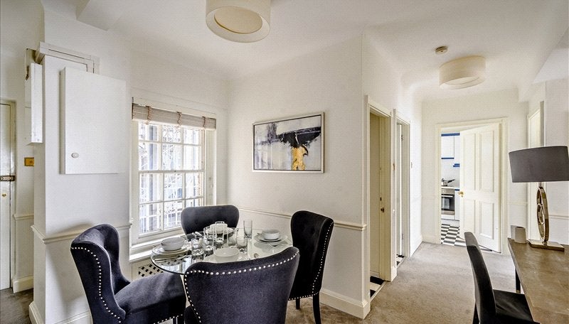 Flat Fulham Road in Greater London