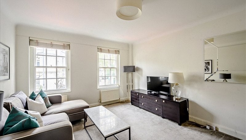 Flat Fulham Road in Greater London