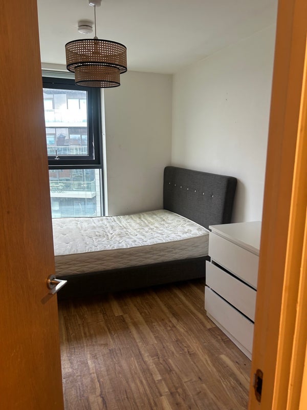 Room Pomona Strand in Trafford