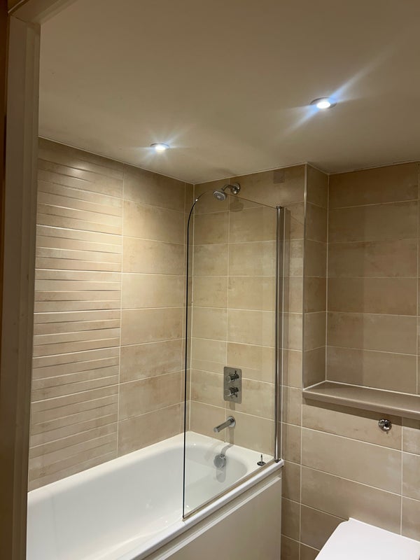 Room Pomona Strand in Trafford
