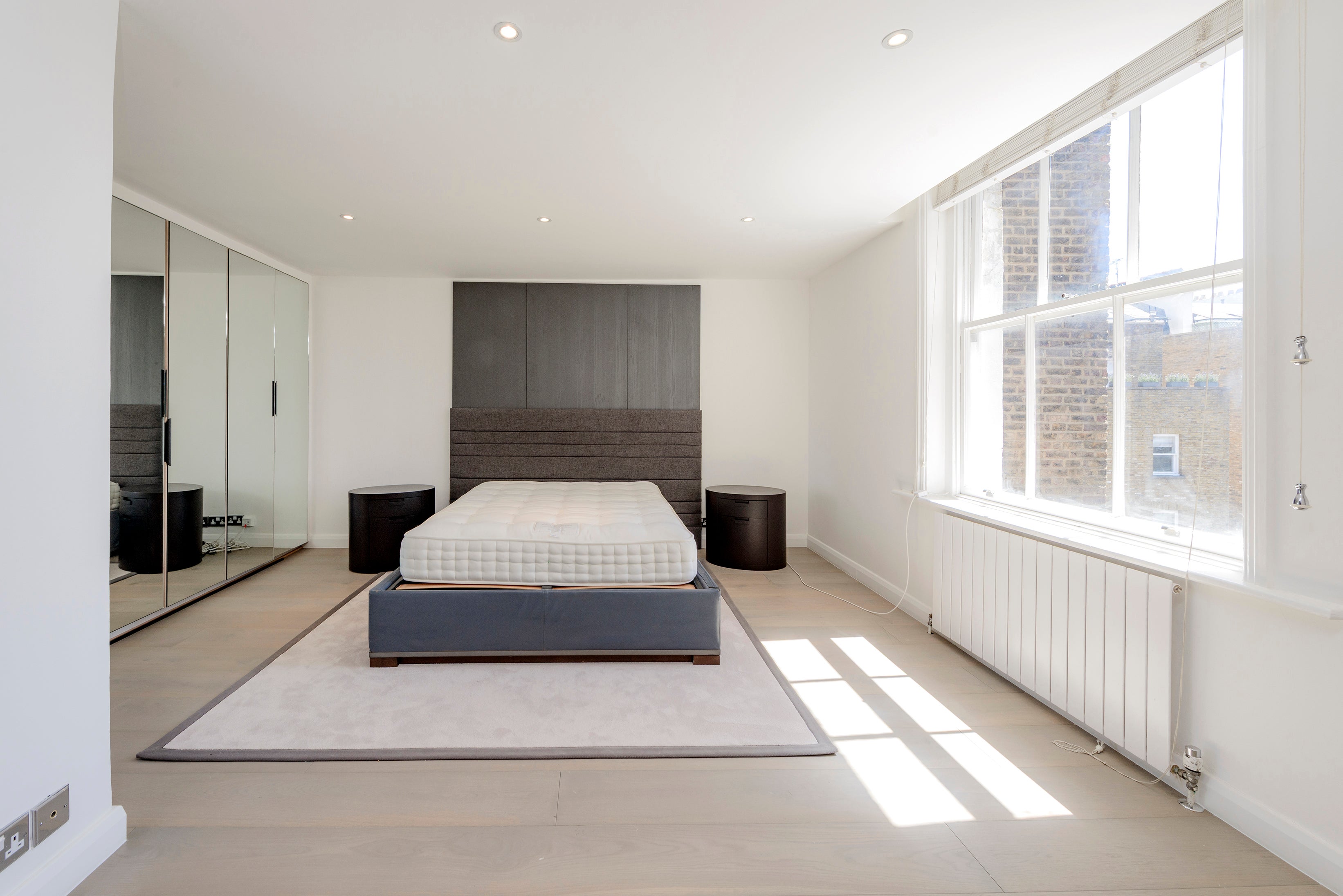 Flat Queen's Gate Place in Greater London