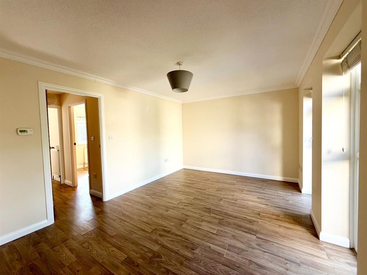 Flat Avondale in Guildford