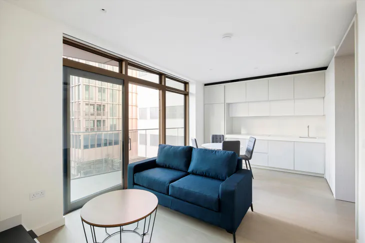 Flat Lewis Cubitt Walk in Greater London