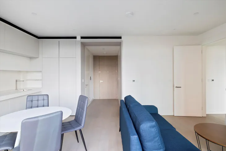 Flat Lewis Cubitt Walk in Greater London