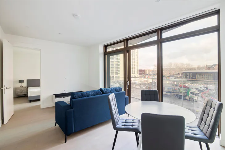 Flat Lewis Cubitt Walk in Greater London