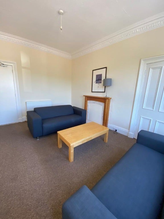 Flat Hermand Crescent in City of Edinburgh