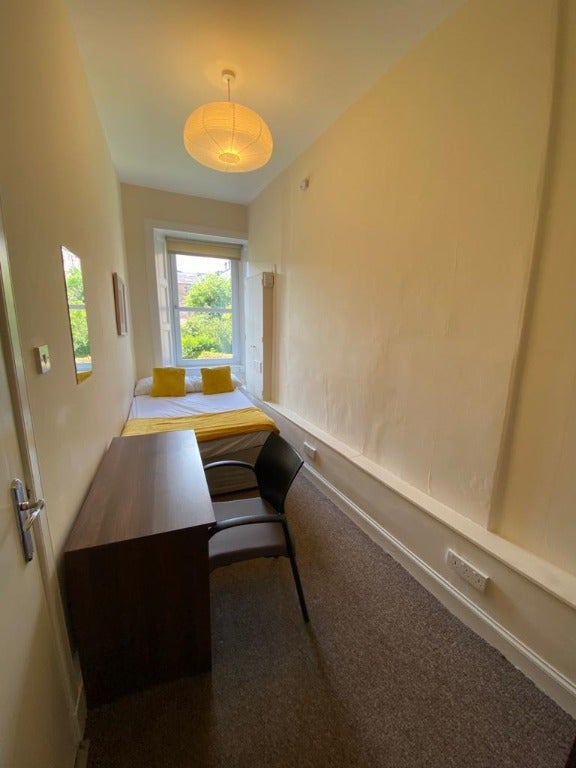 Flat Hermand Crescent in City of Edinburgh