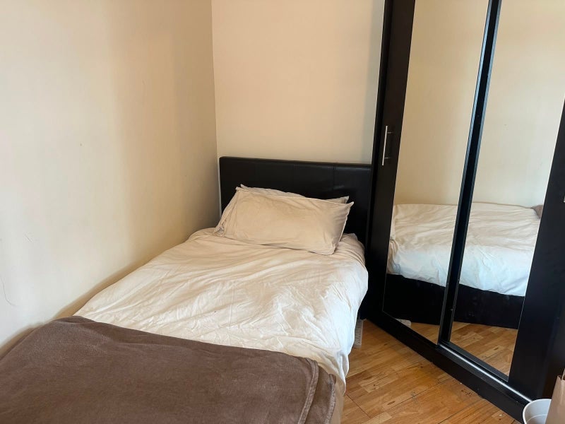 Room Evelyn Street in Greater London