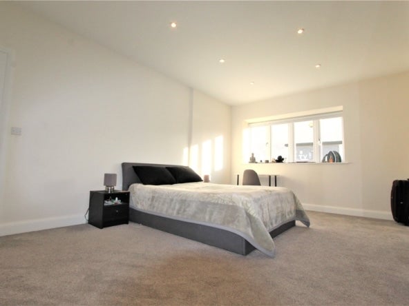Flat Lansdown Road in Swindon