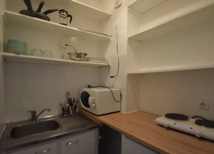 Appartement Rue de la Pierre Levée à Paris
