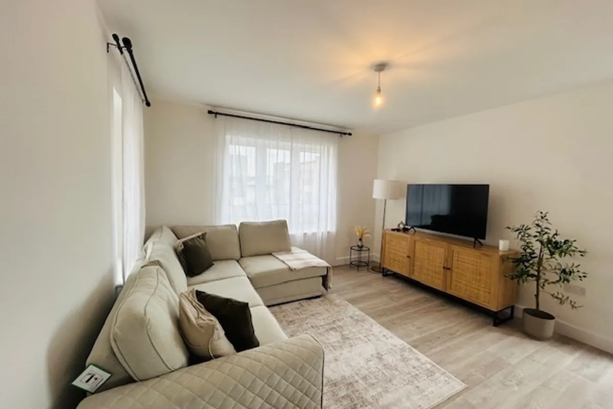 Flat Malvern Road in Maidenhead
