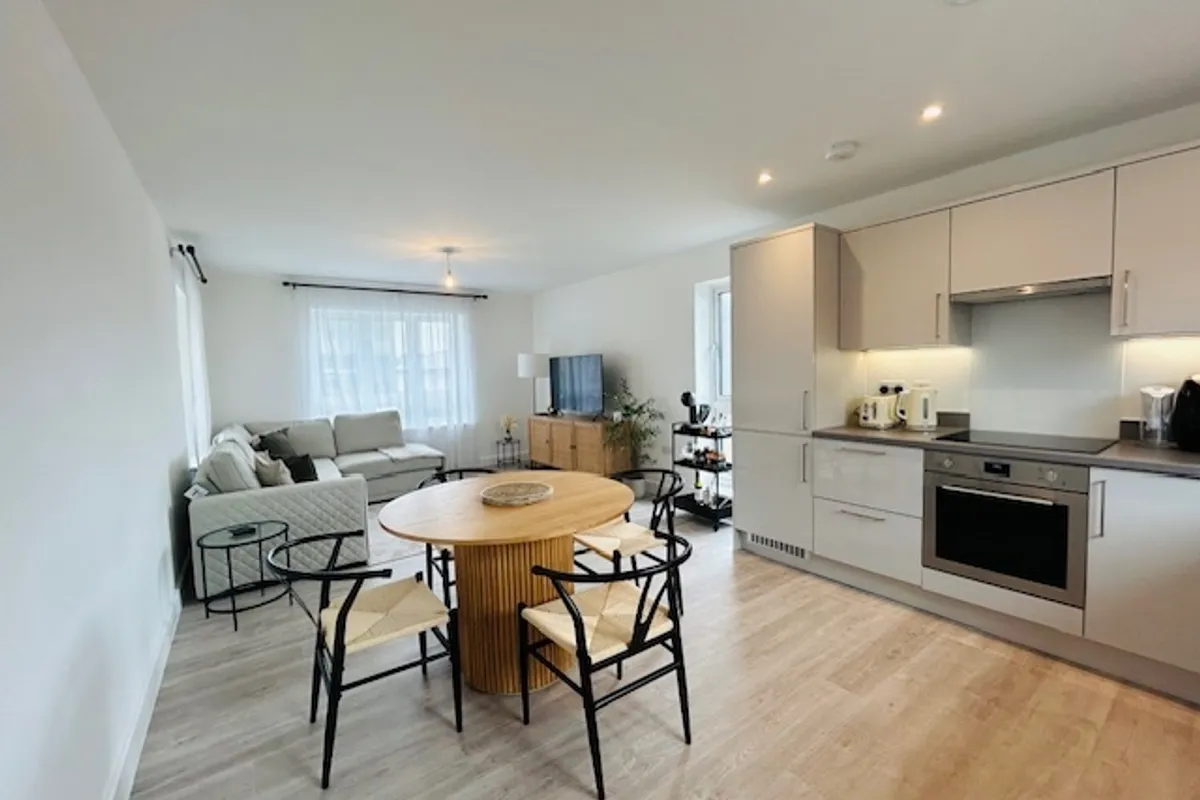 Flat Malvern Road in Maidenhead