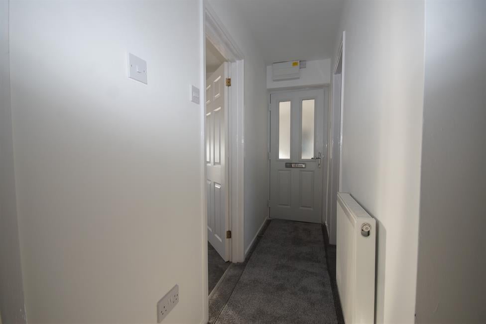 Flat Blandon Way in Cardiff