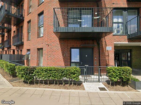 Flat Merrick Road in Greater London