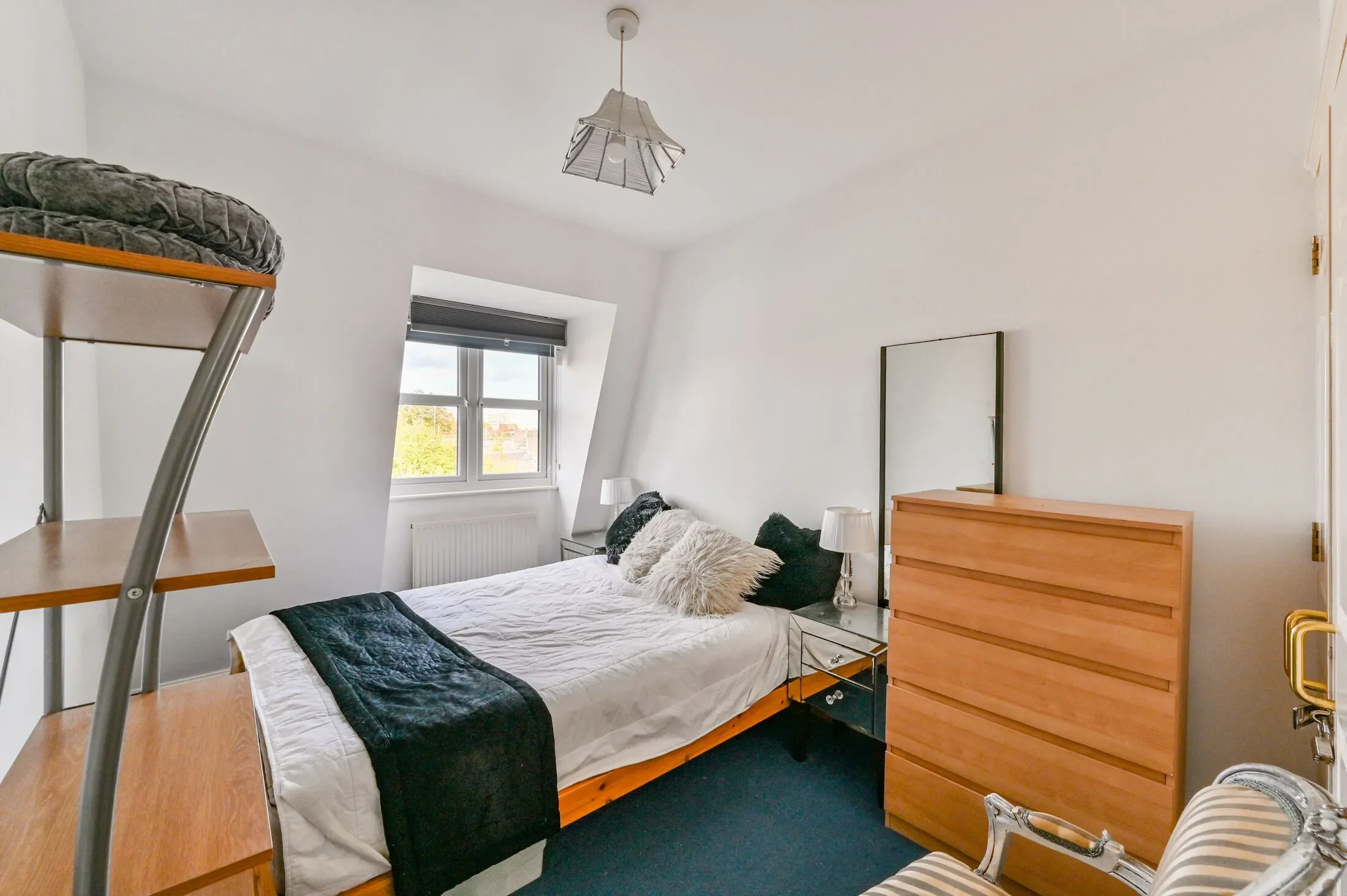 Flat Grittleton Road in City of Westminster