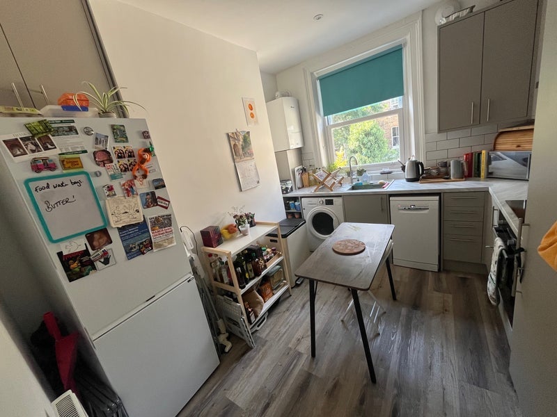 Room Larcom Street in Greater London