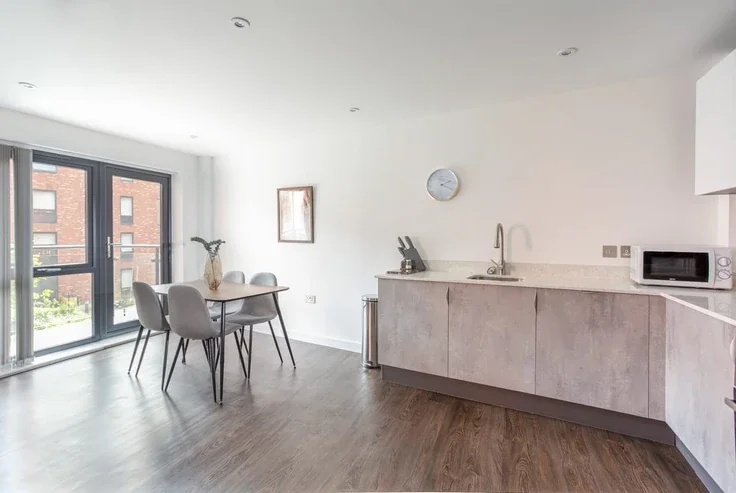 Flat Hallfield Road in York