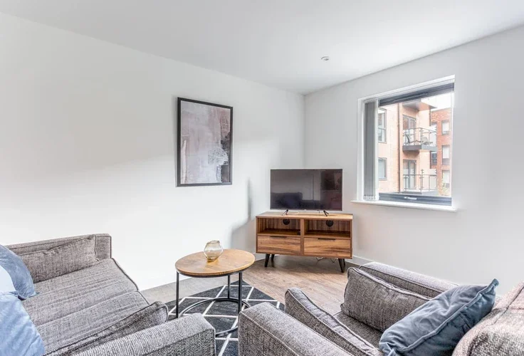 Flat Hallfield Road in York