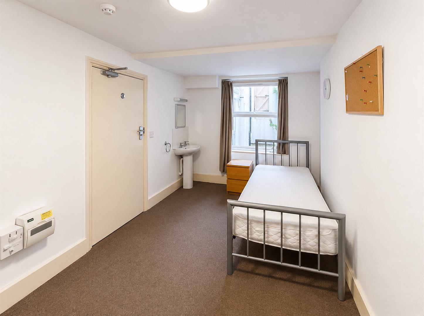 Room Bedford Square in Brighton