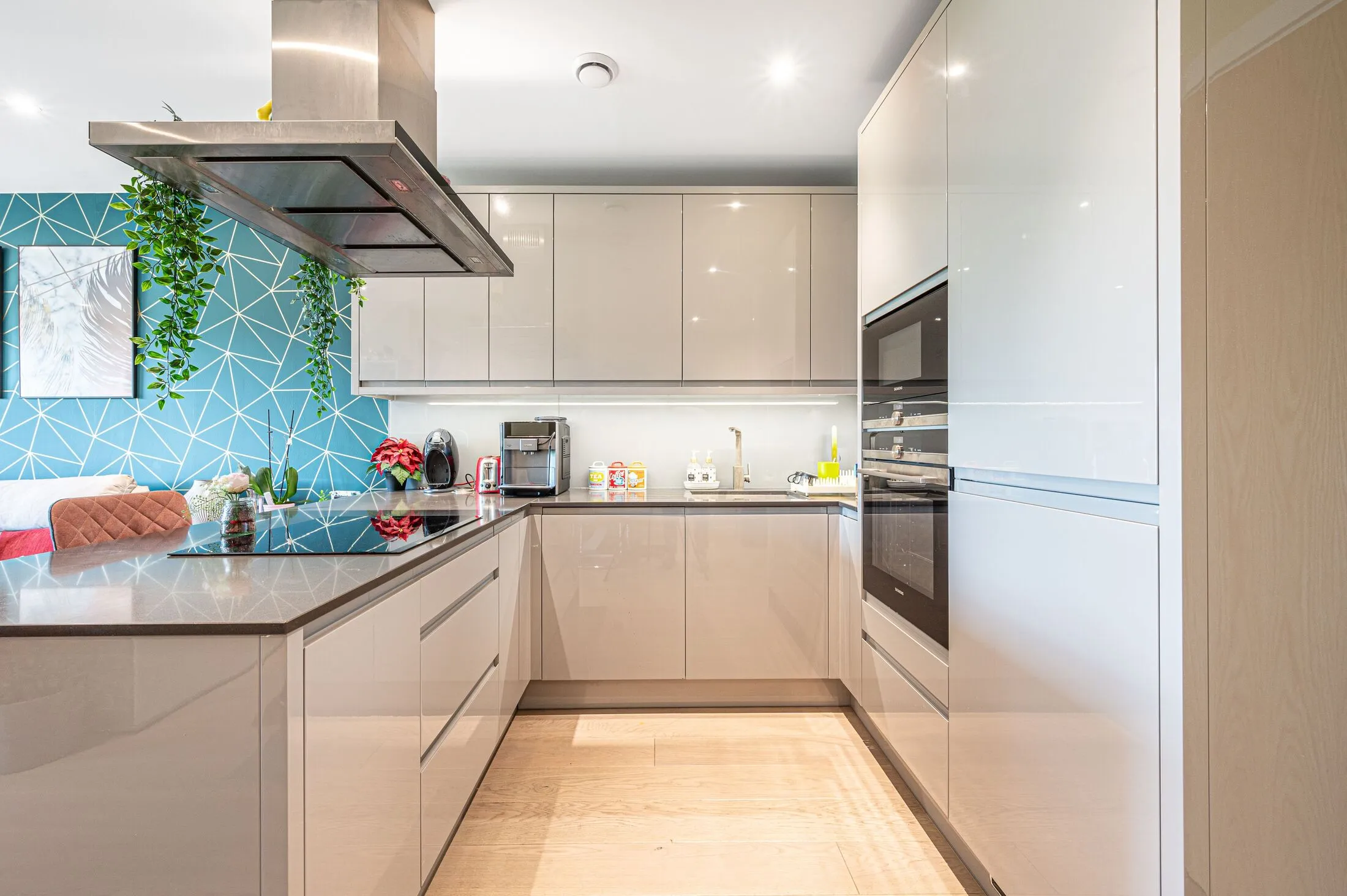 Flat Felar Walk in Greater London