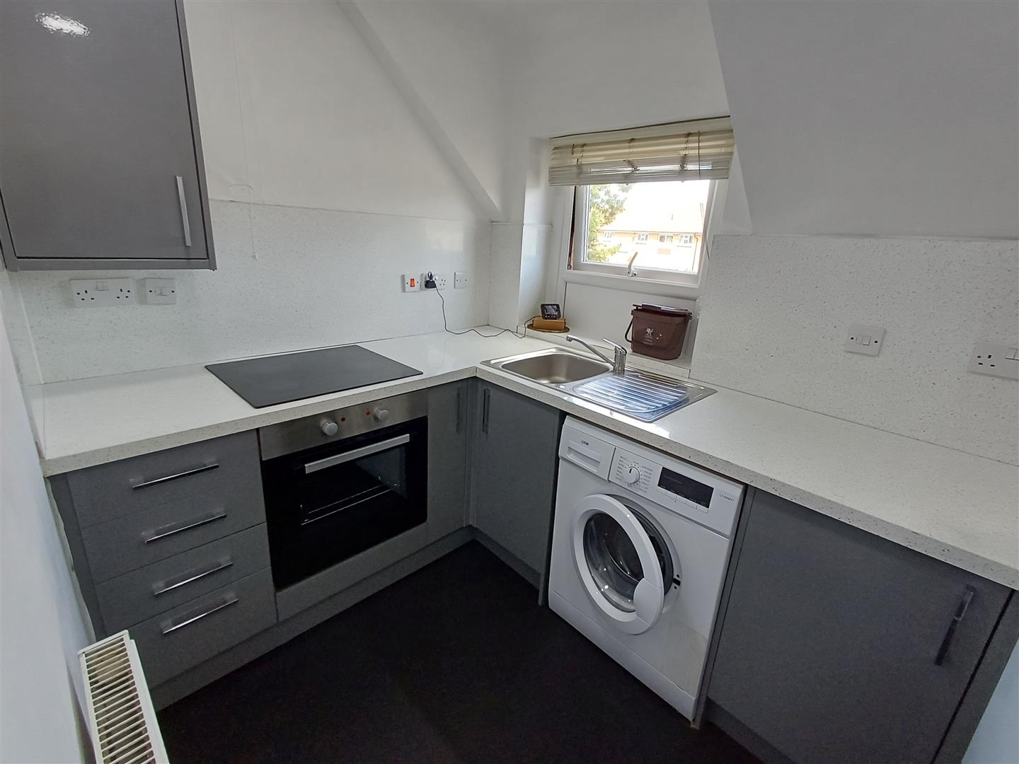 Flat Cowbridge Road West in Cardiff