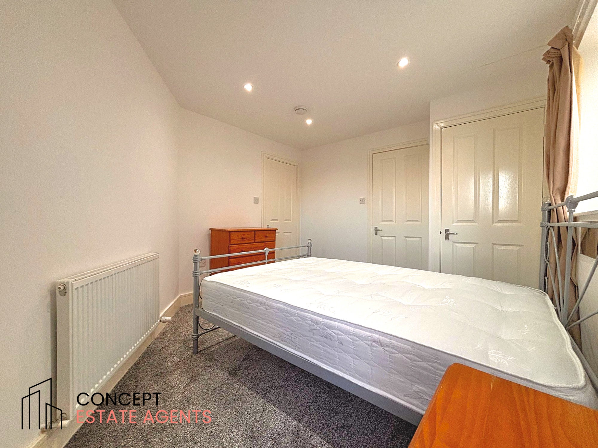 Flat Cavendish Road in Greater London
