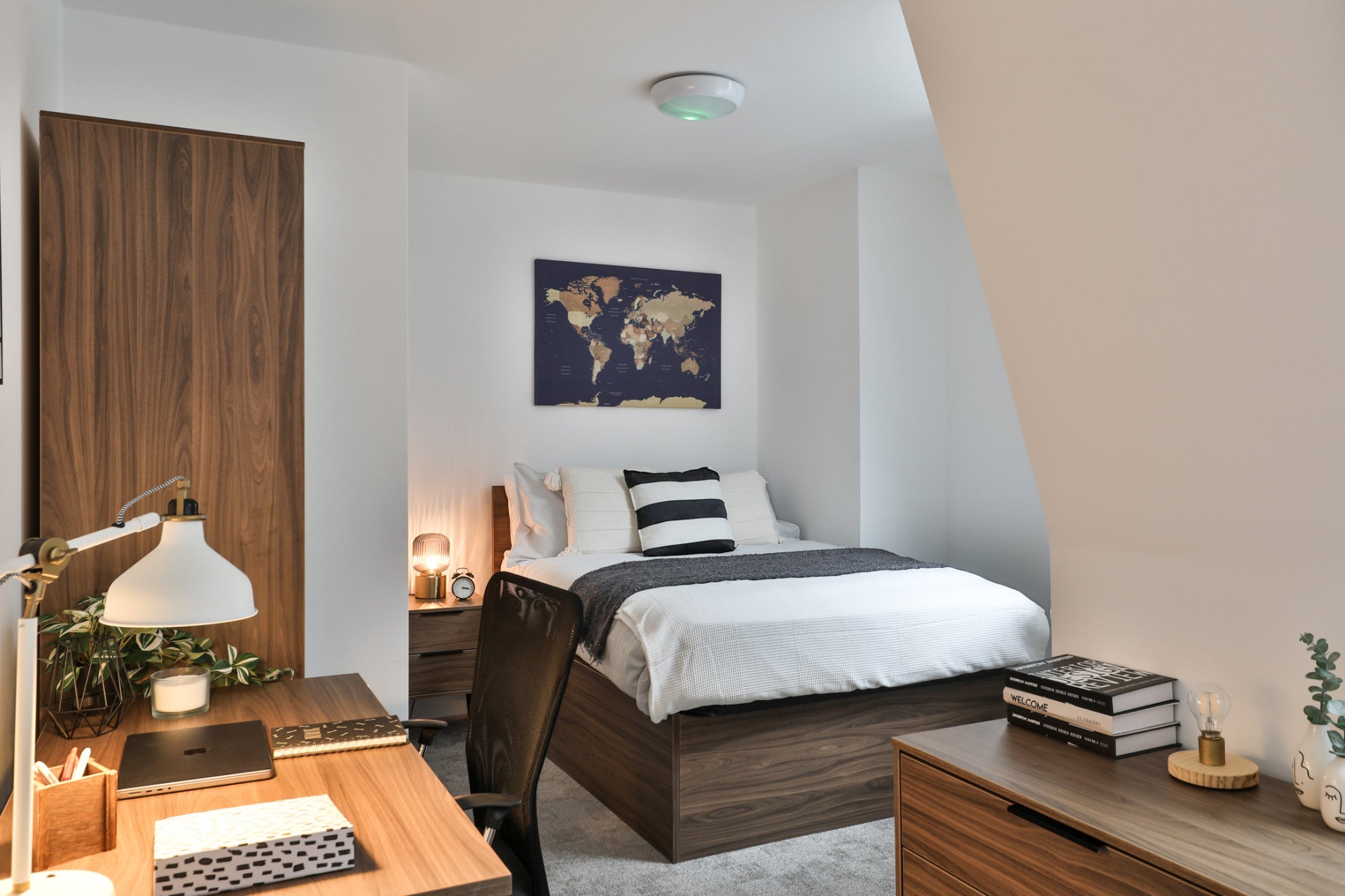 Room West End Lane in Greater London