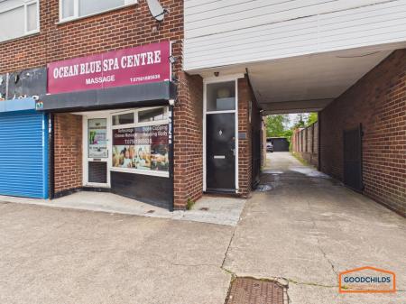 Flat High Street in Brownhills