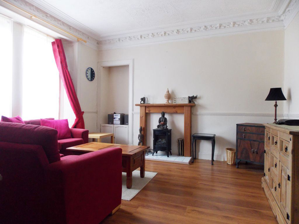 Flat Baldovan Terrace in Dundee