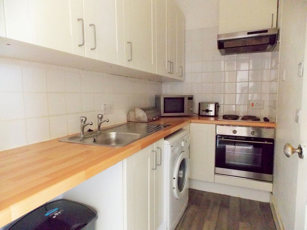 Flat Baldovan Terrace in Dundee