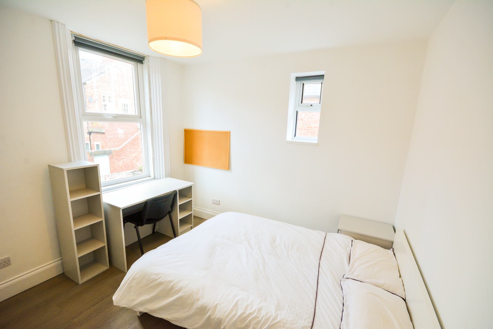 Room Holly Avenue in Newcastle upon Tyne