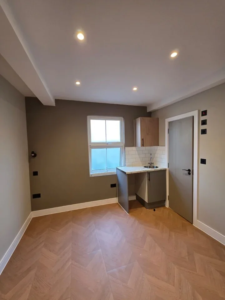 Room Dunbar Street in Greater London