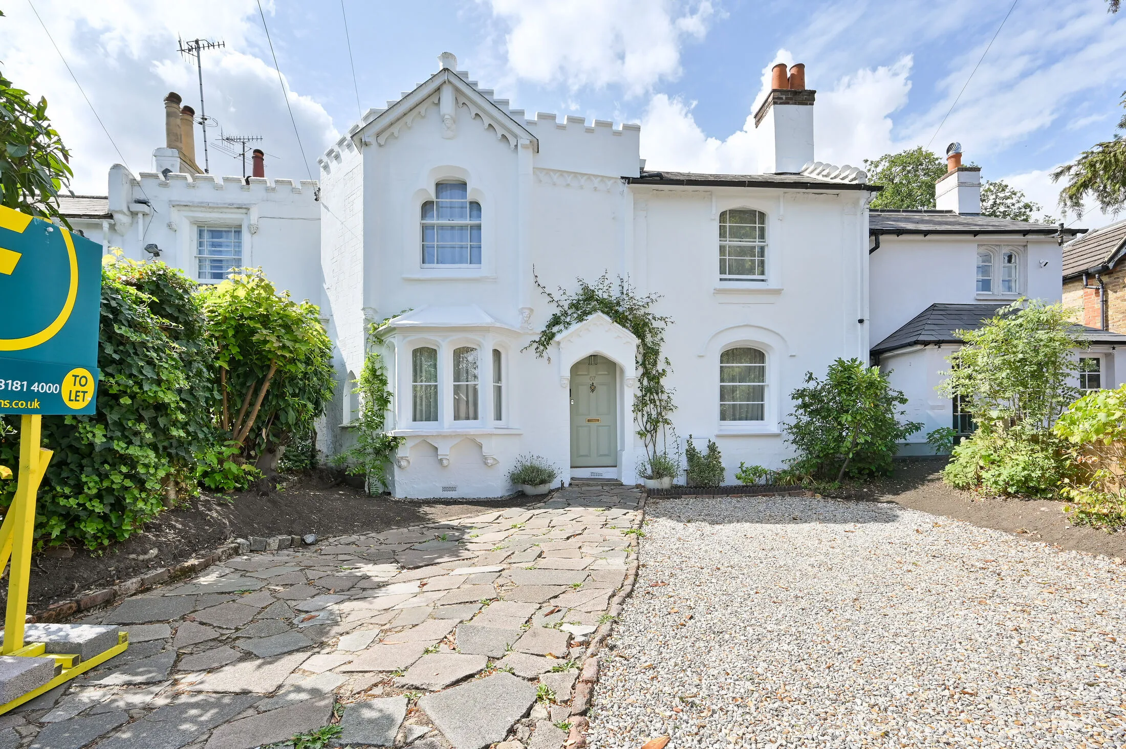 House High Street in Hertsmere