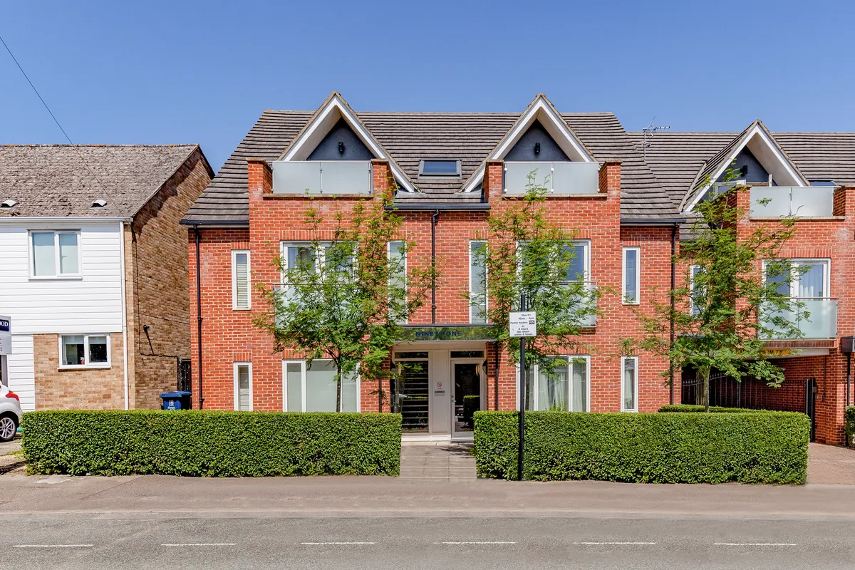 Flat Islip Road in Oxford