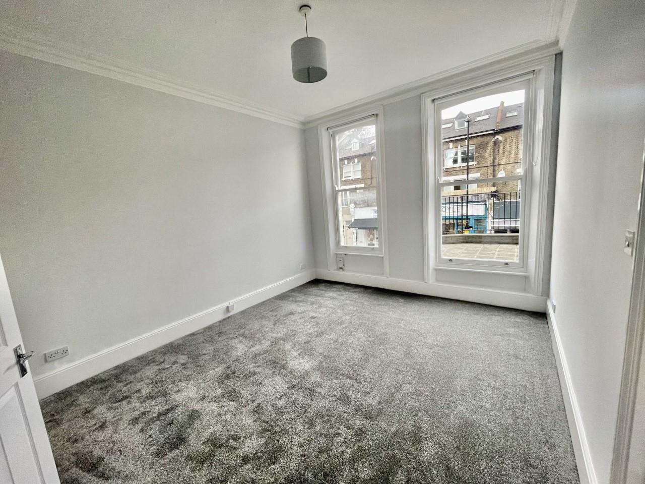 Flat Fortess Road in Greater London