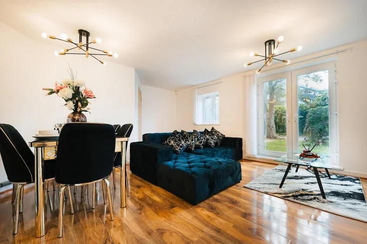 Flat Plumstead Road in Greater London
