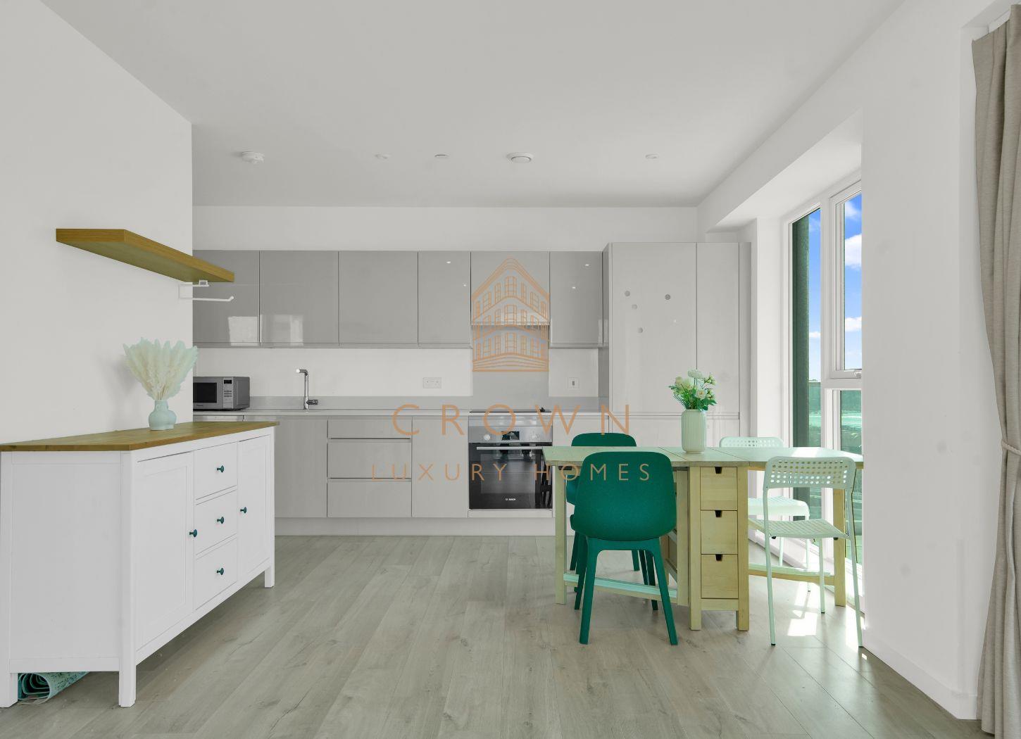 Flat Silvertown Way in Greater London