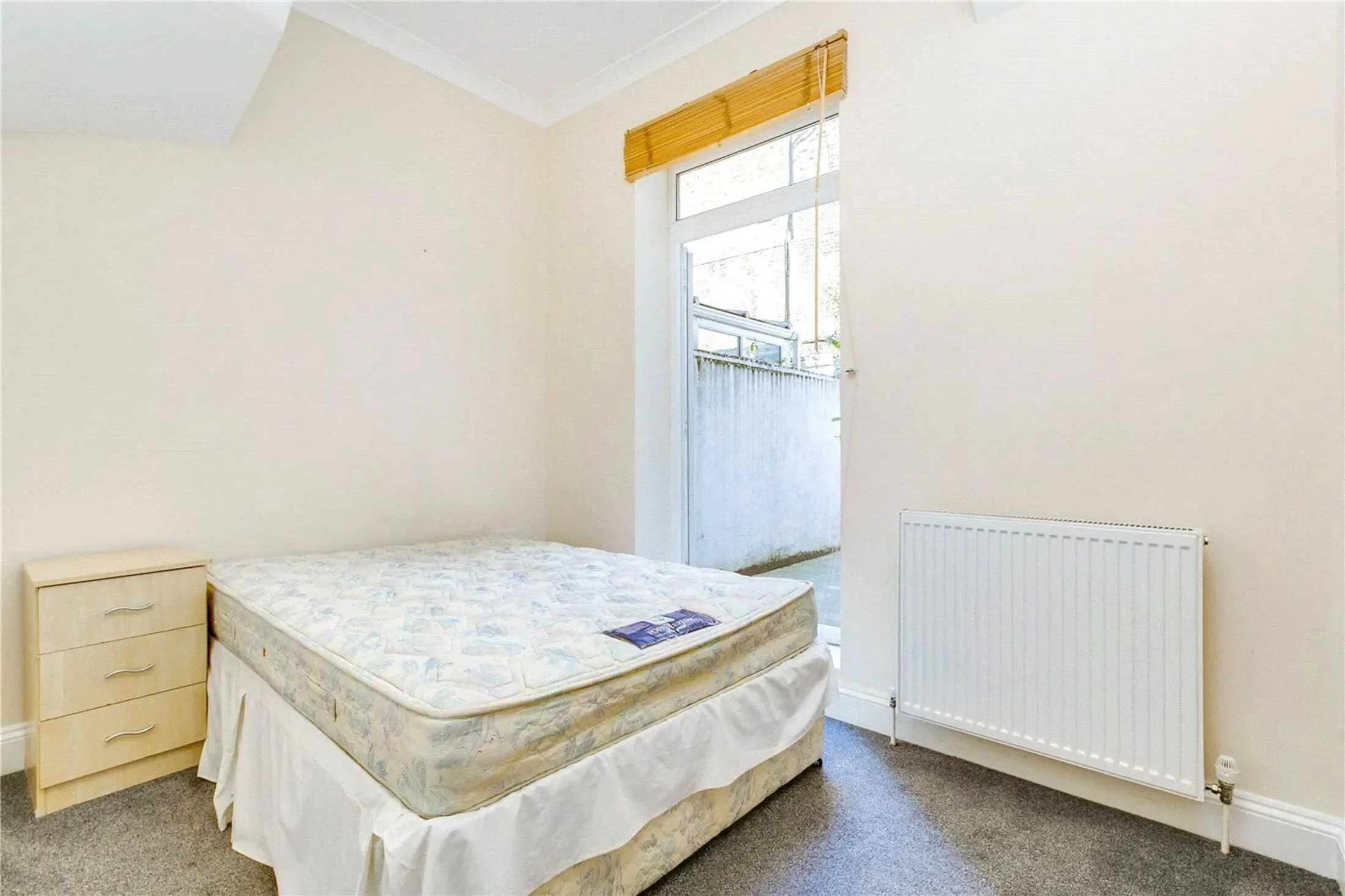 Flat Broughton Street in Greater London