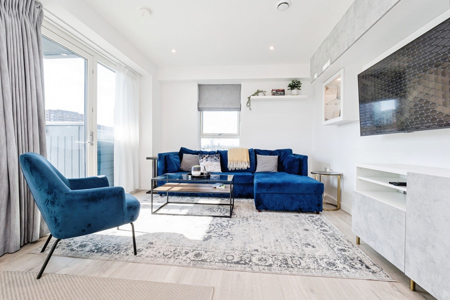 Flat Heartwell Avenue in Greater London