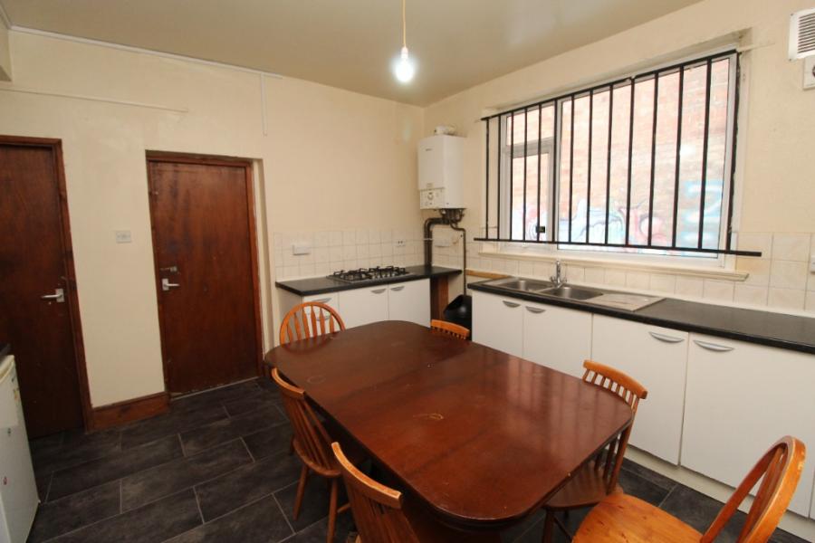 Room Derby Road in Nottingham