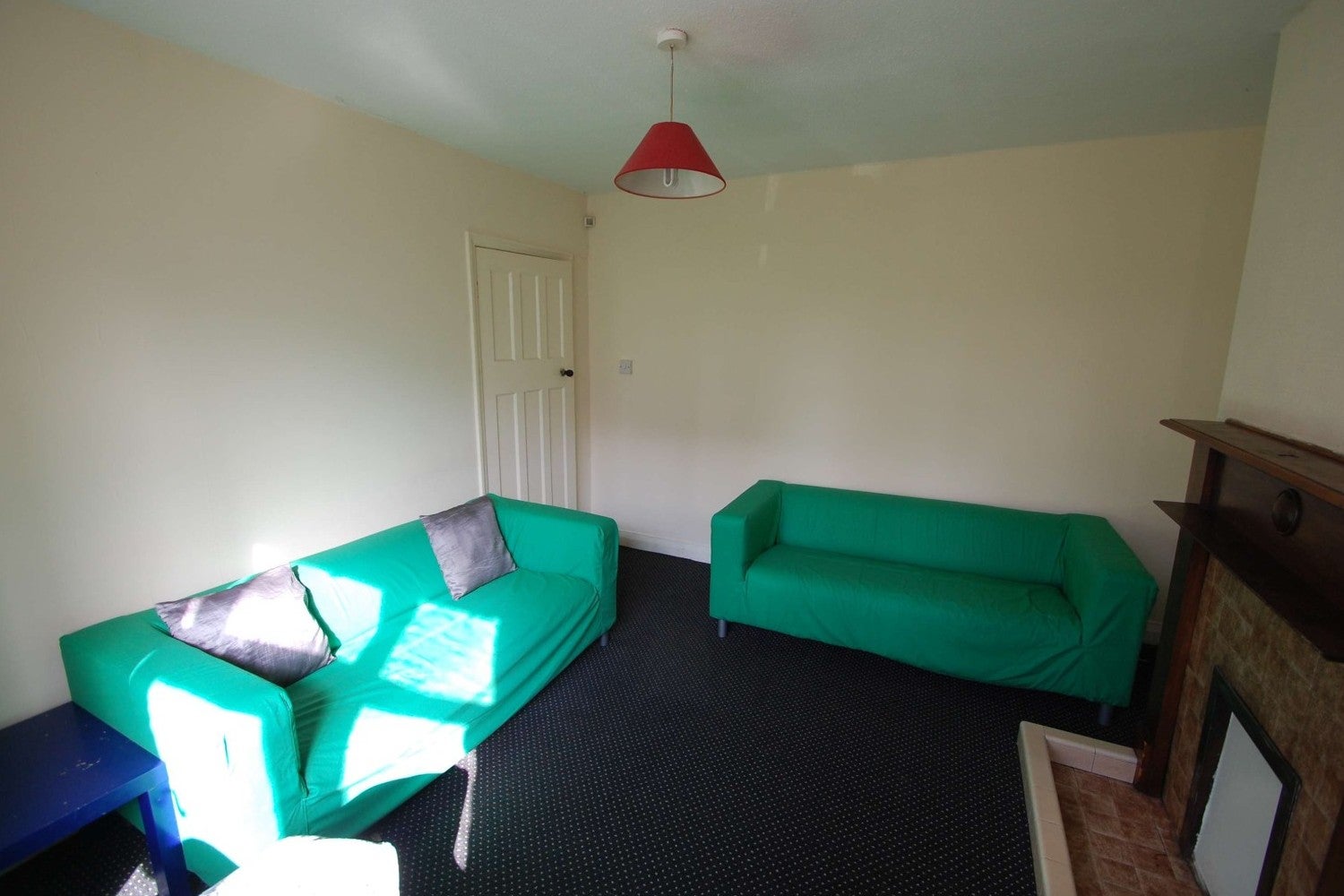 Flat Brudenell Road in Leeds