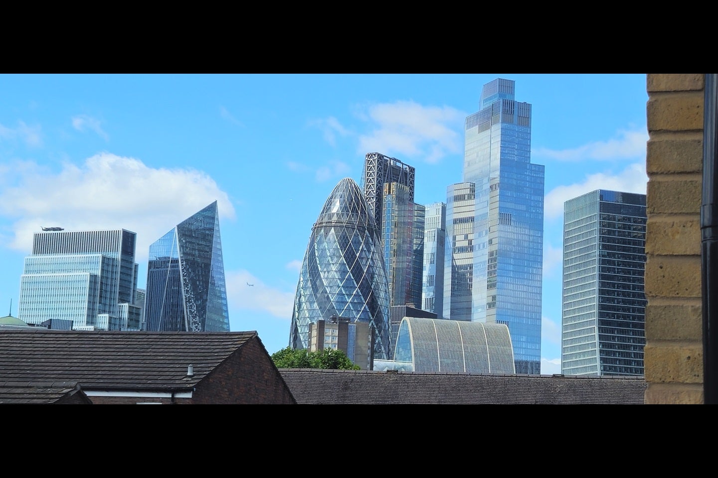 Flat Chicksand Street in Greater London