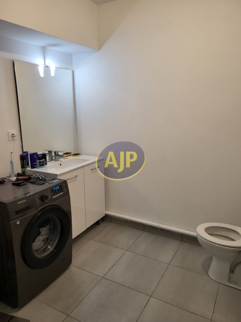 Flat Rue Saint-Vincent in Meusnes