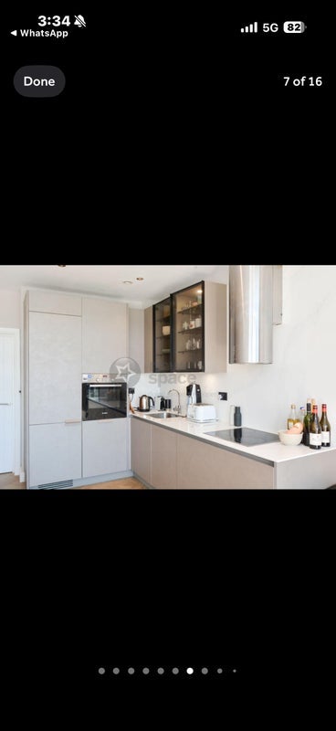 Room Kingsland Road in Greater London