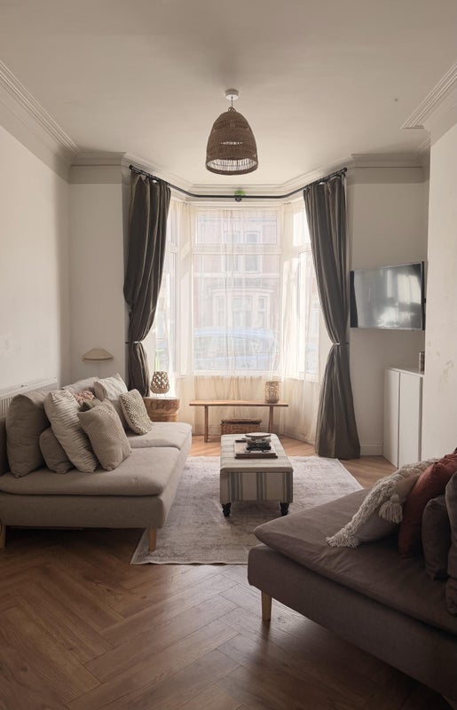Room Ferndale Street in Cardiff