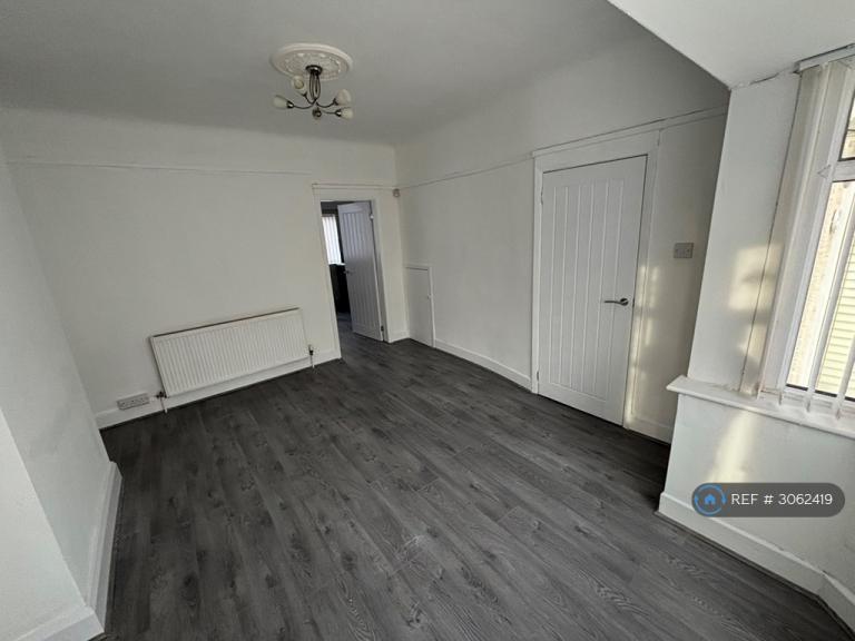 House White Lodge Avenue in Huyton
