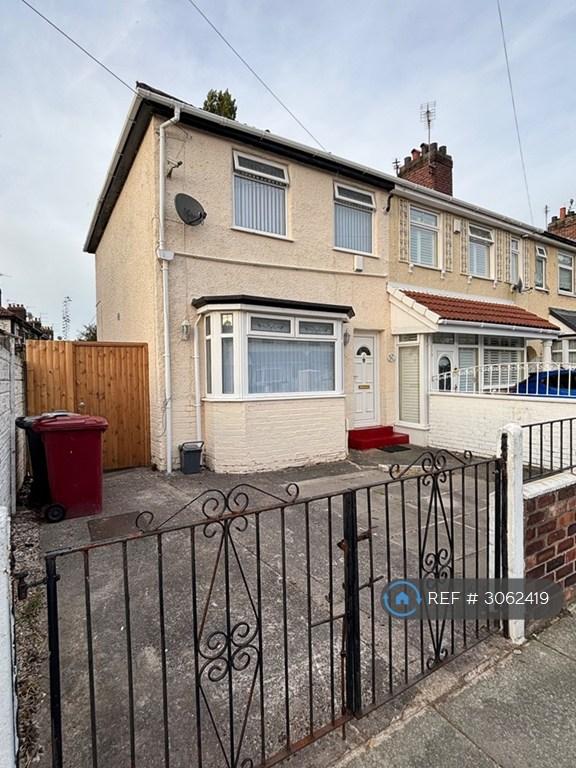 House White Lodge Avenue in Huyton