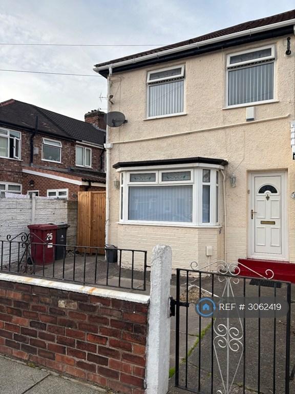 House White Lodge Avenue in Huyton